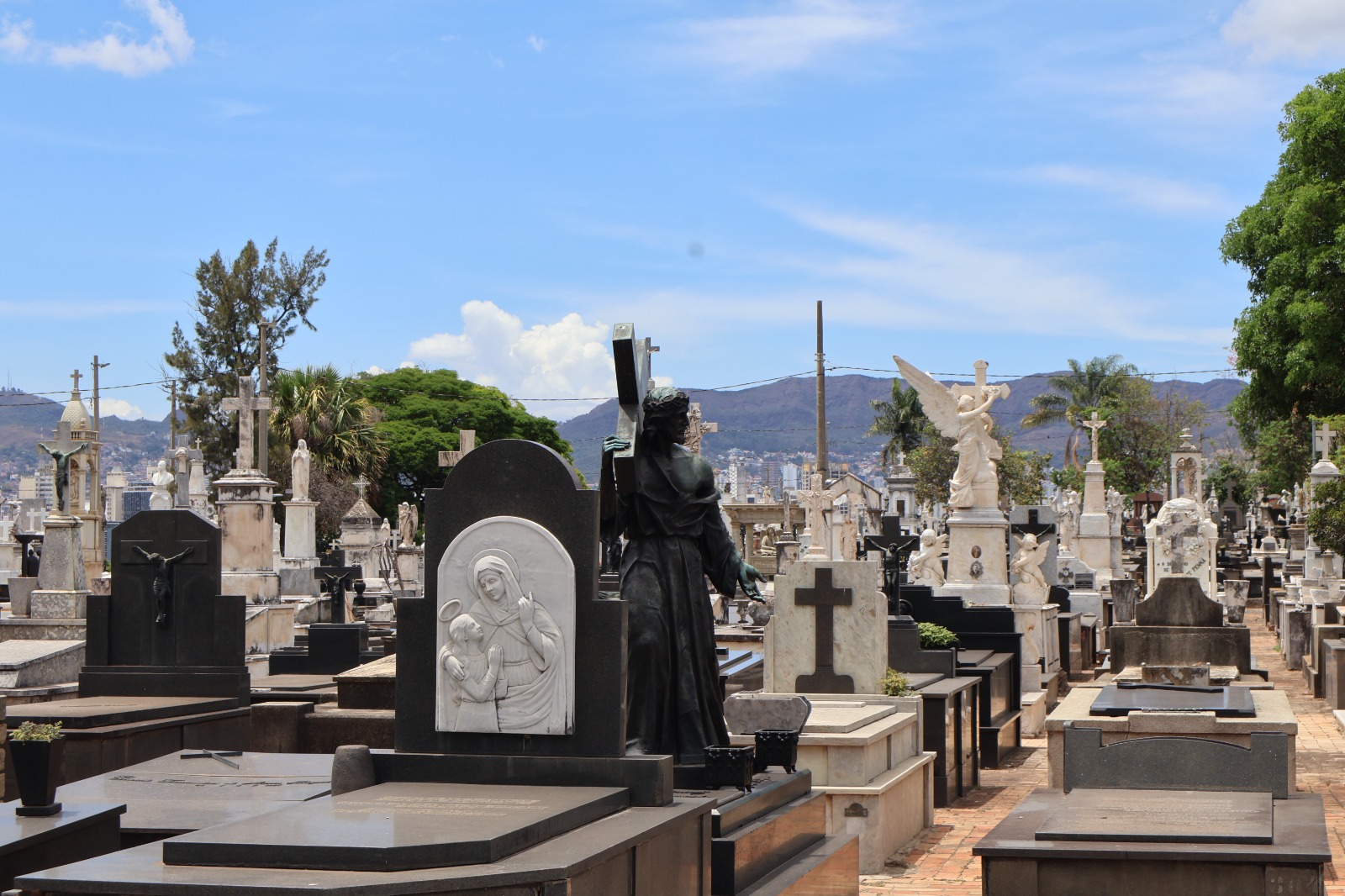 Inscrições abertas para visita guiada ao Cemitério do Bonfim neste domingo (29)